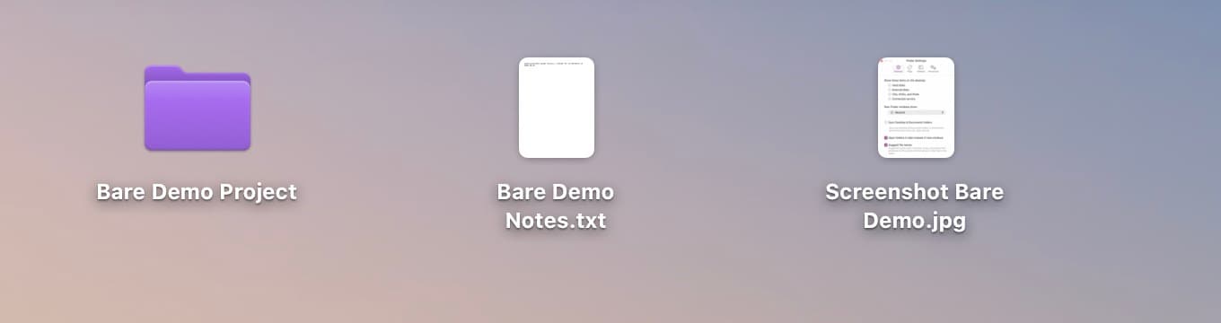 The sample folder, text document, and screenshot visible again after setting CreateDesktop to true